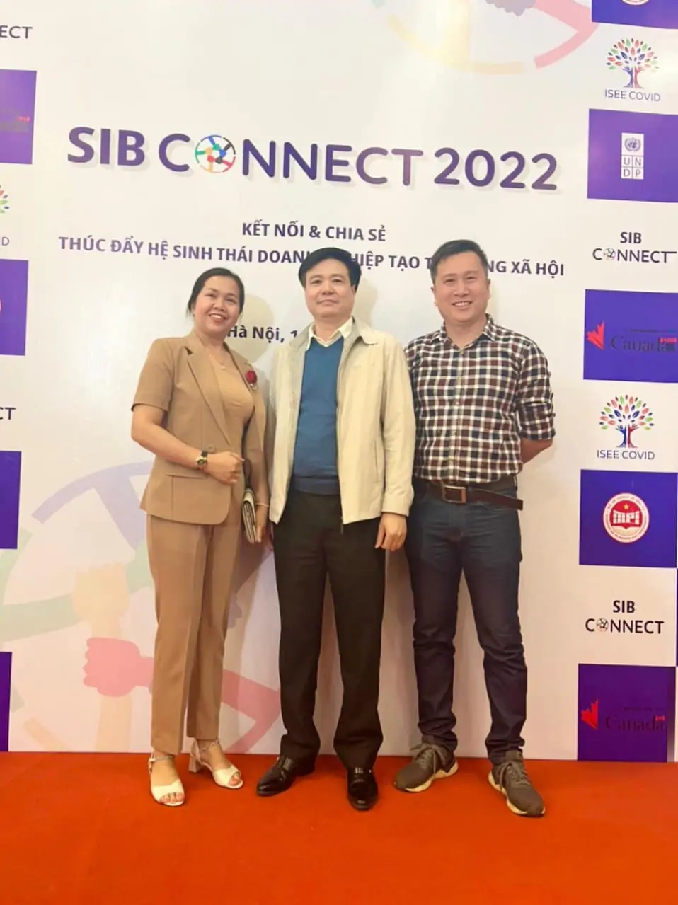 DATO tham dự SIB Connect – kết nối và chia sẻ để thúc đẩy hệ sinh thái Doanh nghiệp tạo tác động xã hội Vừa qua, DATO cùng với hàng trăm doanh nghiệp tạo tác động xã hội, đơn vị trung gian, hạt nhân đổi mới sáng tạo, và nhà đầu tư đã góp mặt tại sự kiện SIB Connect trong khuôn khổ Dự án ISEE-COVID do Cục Phát triển Doanh nghiệp – Bộ Kế hoạch và Đầu tư phối hợp với Bộ Các Vấn Đề Toàn Cầu Canada và Chương trình Phát triển LHQ (UNDP) đồng chủ trì diễn ra tại Hà Nội.