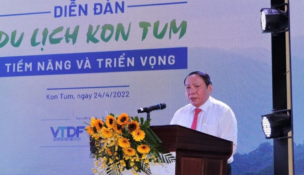 Diễn đàn “Du lịch Kon Tum - Tiềm năng và triển vọng”: Cơ hội tạo đột phá, nâng tầm du lịch Kon Tum và vùng Tây Nguyên (TITC) - Sáng ngày 24/4, tại TP. Kon Tum, Bộ Văn hóa, Thể thao và Du lịch phối hợp với UBND tỉnh Kon Tum tổ chức Diễn đàn “Du lịch Kon Tum - Tiềm năng và triển vọng”.